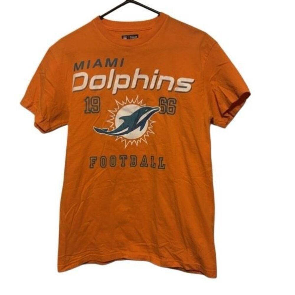 Miami Dolphins Football Size Medium NFL T-Shirt